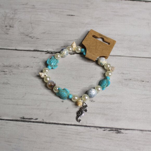 Handcrafted Women's Beaded Bracelet Beach Seahorse Seashell Turquouse - Picture 3 of 4